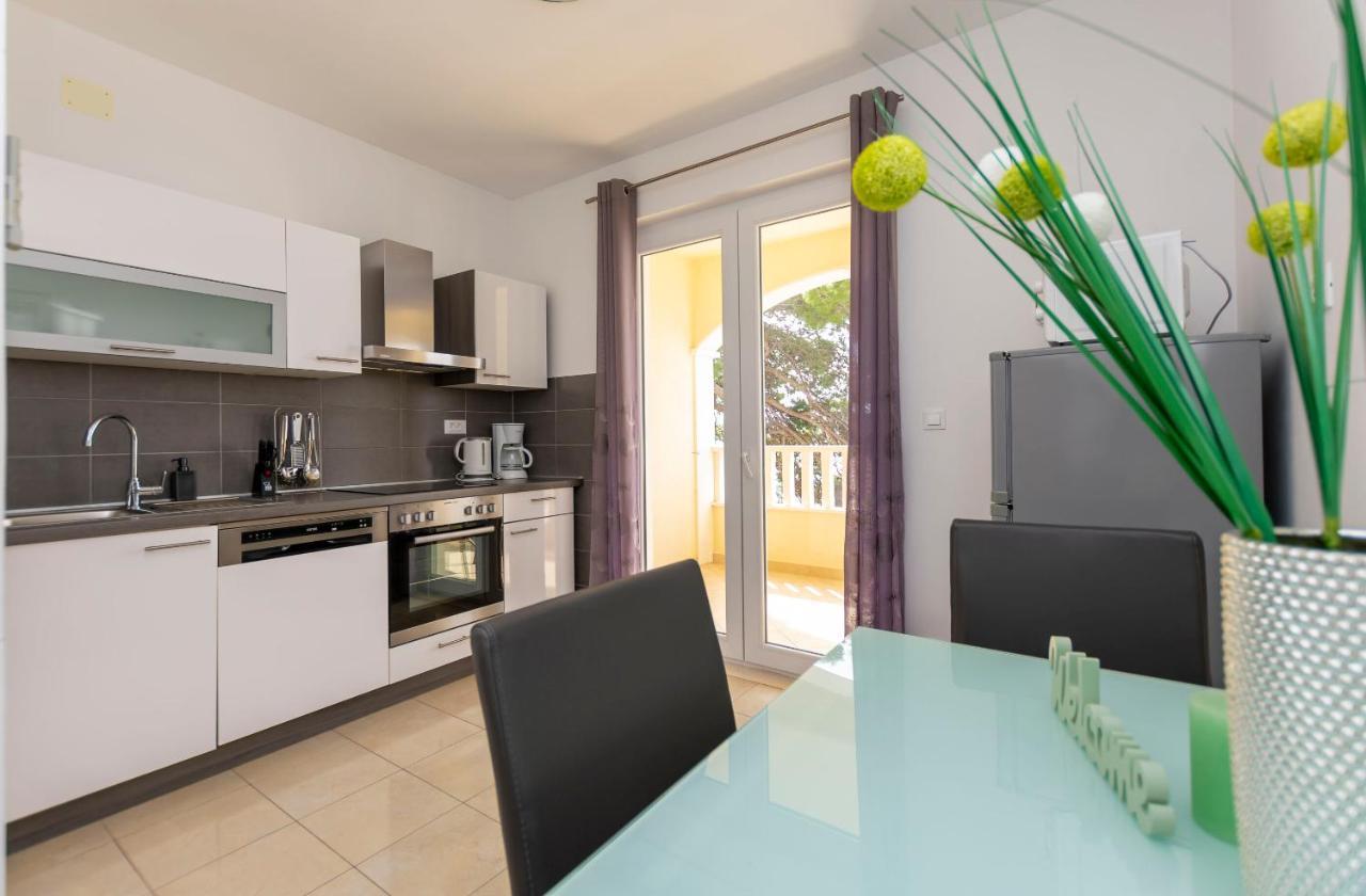 Apartments Beach Dream Mimice Exterior photo