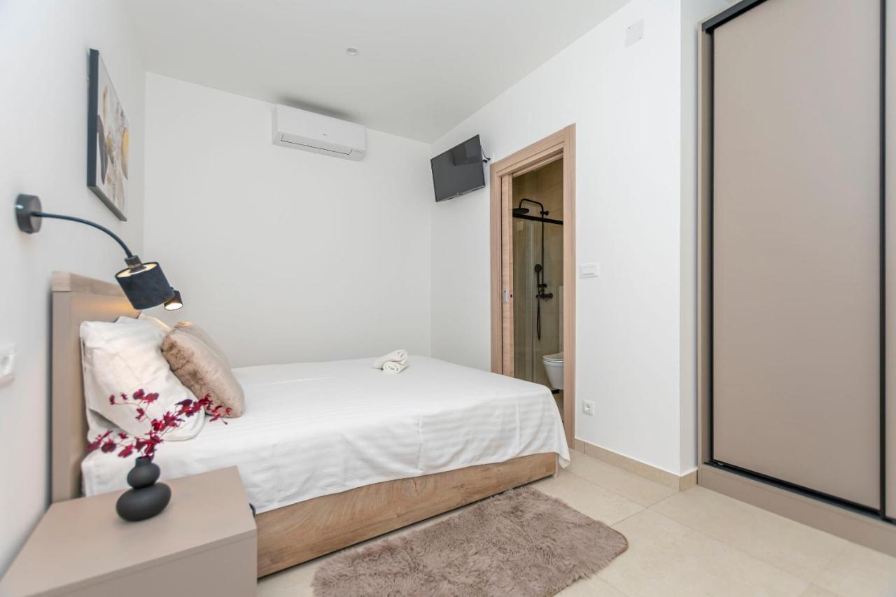 Apartments Beach Dream Mimice Exterior photo